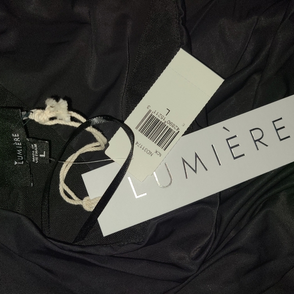 LUMIERE Black Dress - Picture 5 of 7